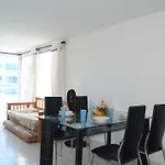 Apto Con Balcon Y Vista Al Mar