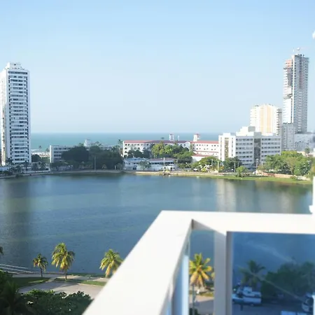 Apto Con Balcon Y Vista Al Mar Apartment *