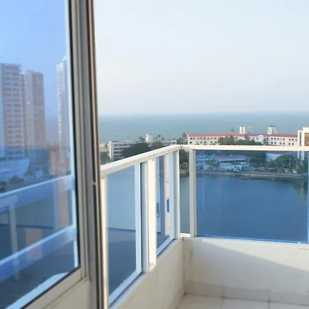 Apto Con Balcon Y Vista Al Mar